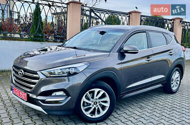 Внедорожник / Кроссовер Hyundai Tucson 2017 в 