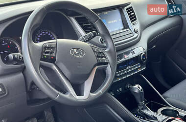 Внедорожник / Кроссовер Hyundai Tucson 2017 в 