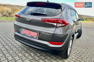 Внедорожник / Кроссовер Hyundai Tucson 2017 в 