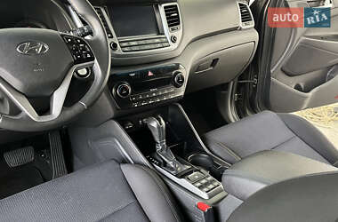 Внедорожник / Кроссовер Hyundai Tucson 2017 в 