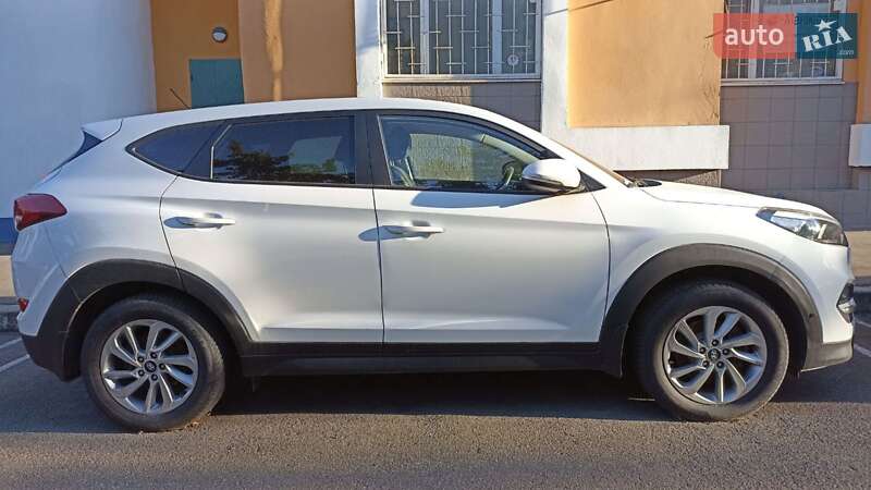 Внедорожник / Кроссовер Hyundai Tucson 2017 в Киеве