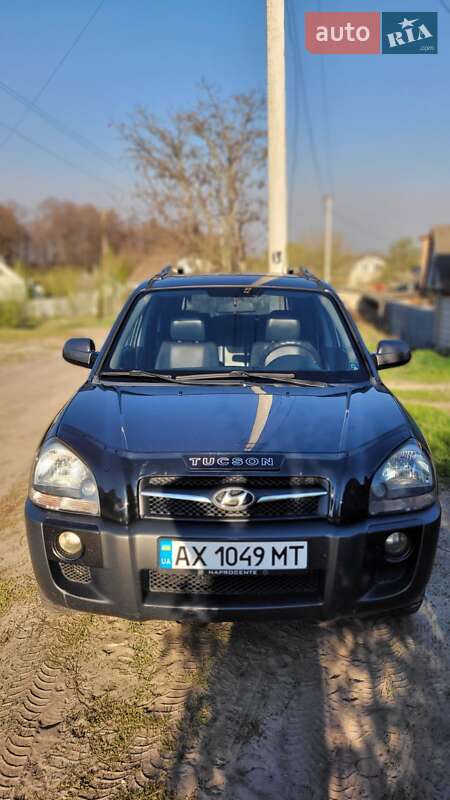 Внедорожник / Кроссовер Hyundai Tucson 2008 в Мерефа фото 3 Внедорожник / Кроссовер Hyundai Tucson 2008 в Мерефа