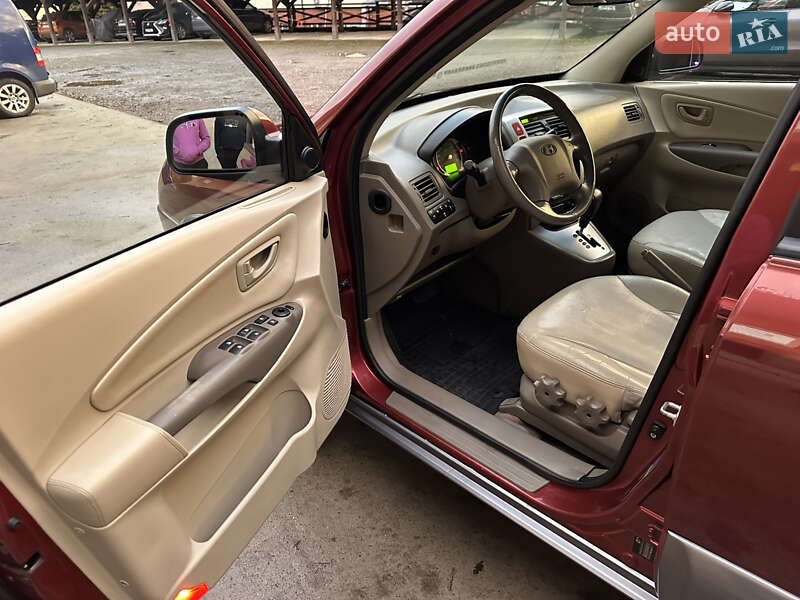 Внедорожник / Кроссовер Hyundai Tucson 2008 в Черновцах