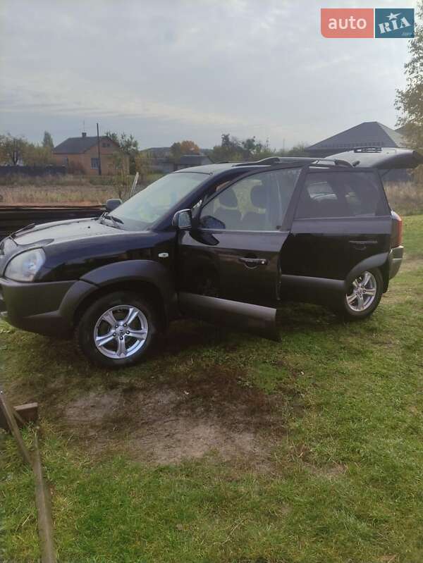 Внедорожник / Кроссовер Hyundai Tucson 2006 в Заречном