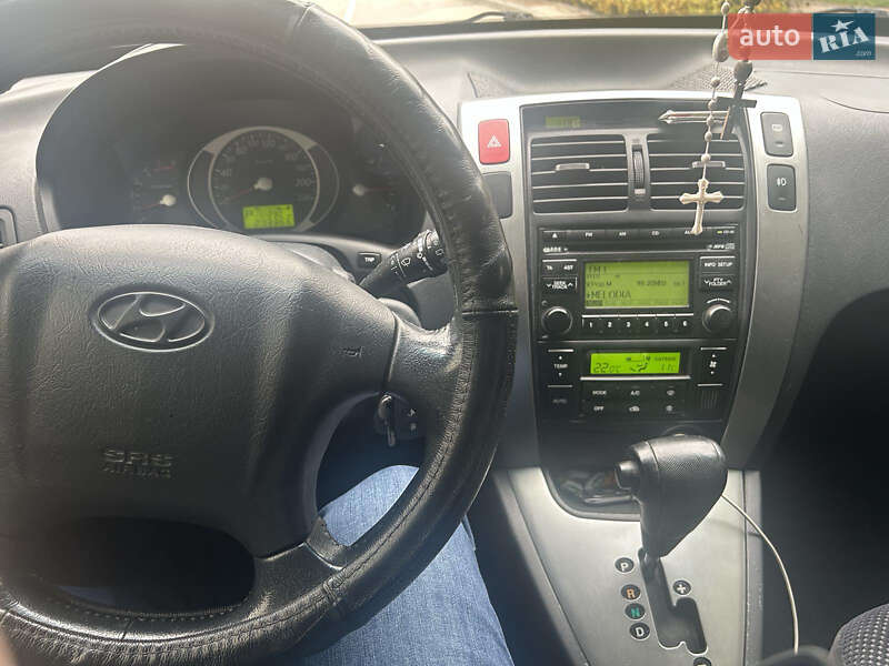 Позашляховик / Кросовер Hyundai Tucson 2008 в Києві