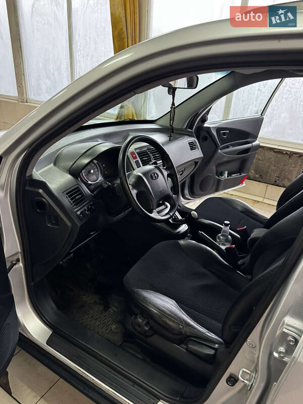 Позашляховик / Кросовер Hyundai Tucson 2013 в Києві фото 4 Позашляховик / Кросовер Hyundai Tucson 2013 в Києві