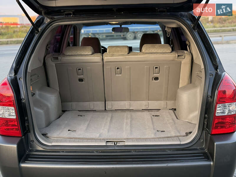 Внедорожник / Кроссовер Hyundai Tucson 2004 в Тернополе фото 23 Внедорожник / Кроссовер Hyundai Tucson 2004 в Тернополе