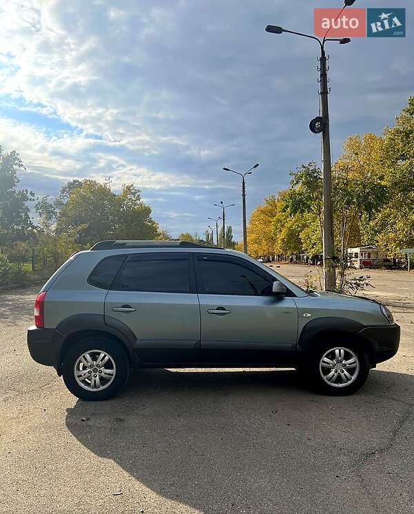 Внедорожник / Кроссовер Hyundai Tucson 2006 в Николаеве фото 4 Внедорожник / Кроссовер Hyundai Tucson 2006 в Николаеве