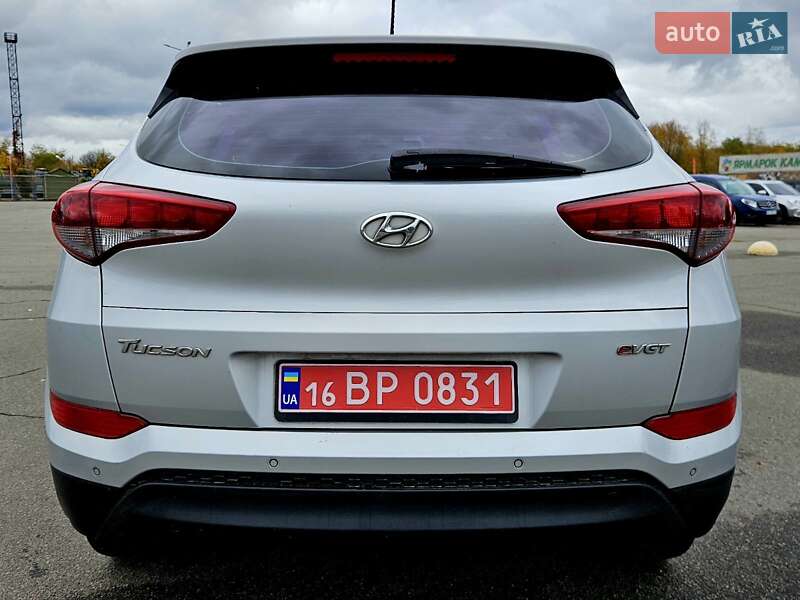 Позашляховик / Кросовер Hyundai Tucson 2015 в Дніпрі