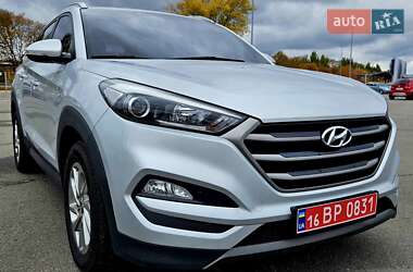 Внедорожник / Кроссовер Hyundai Tucson 2015 в Днепре