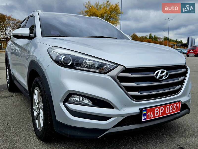 Позашляховик / Кросовер Hyundai Tucson 2015 в Дніпрі