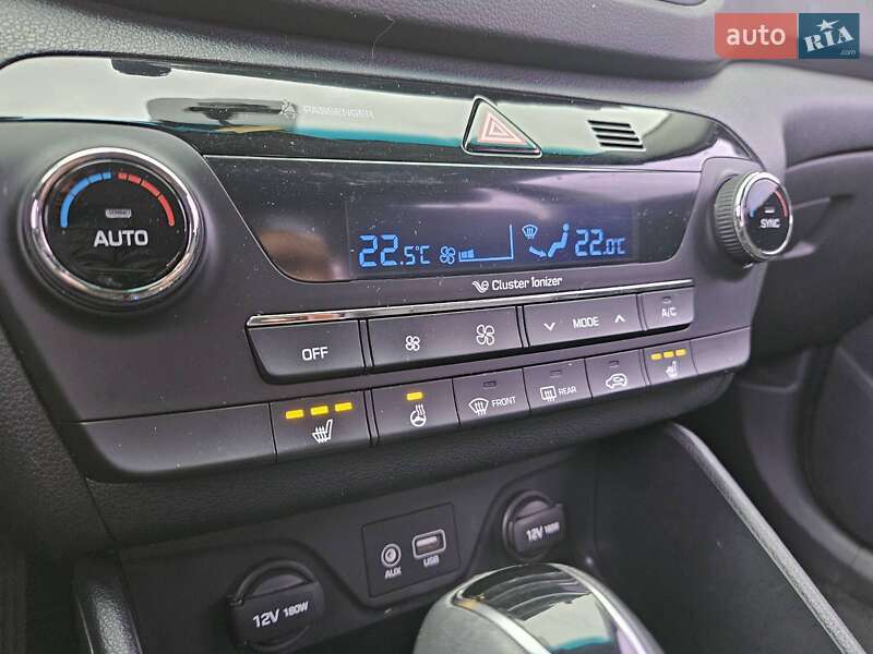 Позашляховик / Кросовер Hyundai Tucson 2015 в Дніпрі