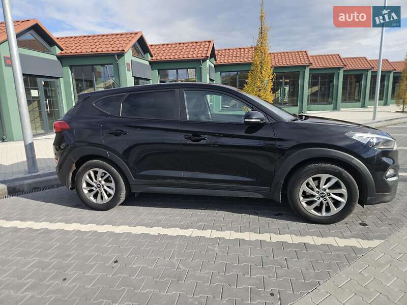 Внедорожник / Кроссовер Hyundai Tucson 2017 в Ирпене