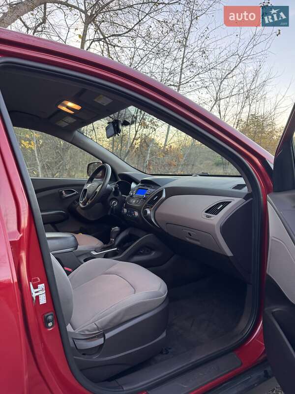 Внедорожник / Кроссовер Hyundai Tucson 2015 в Белой Церкви