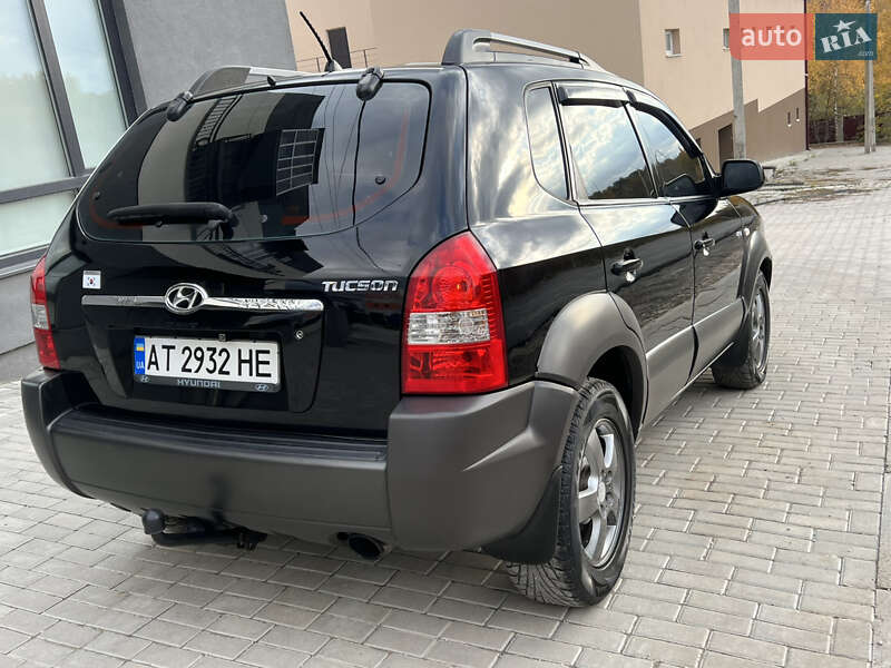 Позашляховик / Кросовер Hyundai Tucson 2006 в Тернополі фото 19 Позашляховик / Кросовер Hyundai Tucson 2006 в Тернополі