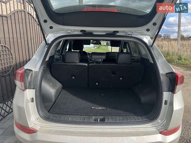 Внедорожник / Кроссовер Hyundai Tucson 2017 в Ивано-Франковске фото 12 Внедорожник / Кроссовер Hyundai Tucson 2017 в Ивано-Франковске
