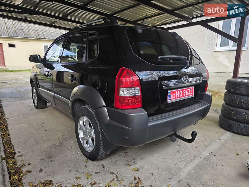 Внедорожник / Кроссовер Hyundai Tucson 2009 в Гусятине фото 3 Внедорожник / Кроссовер Hyundai Tucson 2009 в Гусятине