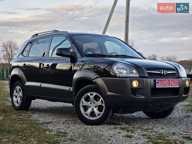 Внедорожник / Кроссовер Hyundai Tucson 2009 в Гусятине фото 5 Внедорожник / Кроссовер Hyundai Tucson 2009 в Гусятине