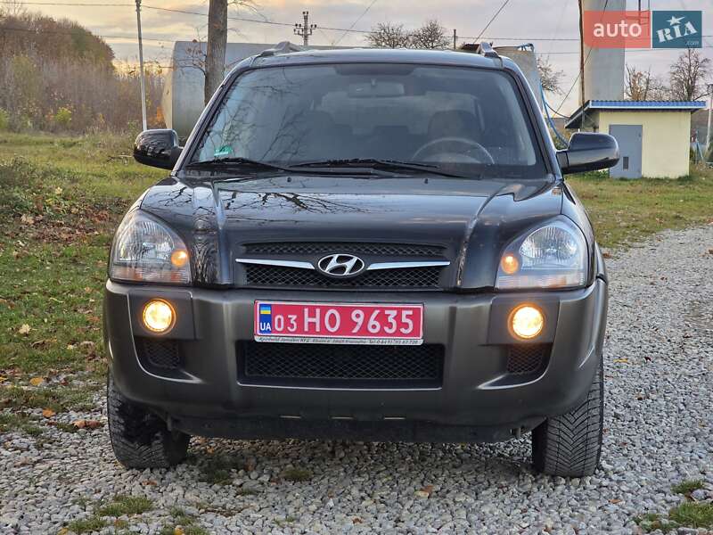 Внедорожник / Кроссовер Hyundai Tucson 2009 в Гусятине фото 19 Внедорожник / Кроссовер Hyundai Tucson 2009 в Гусятине