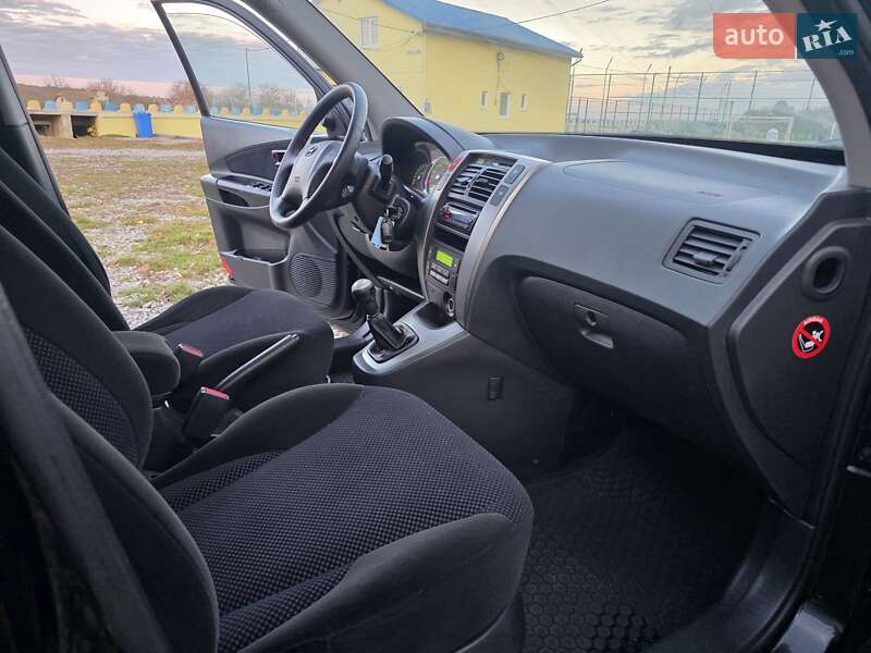 Внедорожник / Кроссовер Hyundai Tucson 2009 в Гусятине фото 44 Внедорожник / Кроссовер Hyundai Tucson 2009 в Гусятине