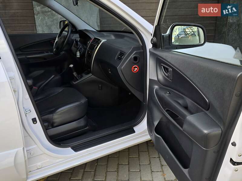 Внедорожник / Кроссовер Hyundai Tucson 2009 в Тернополе фото 33 Внедорожник / Кроссовер Hyundai Tucson 2009 в Тернополе