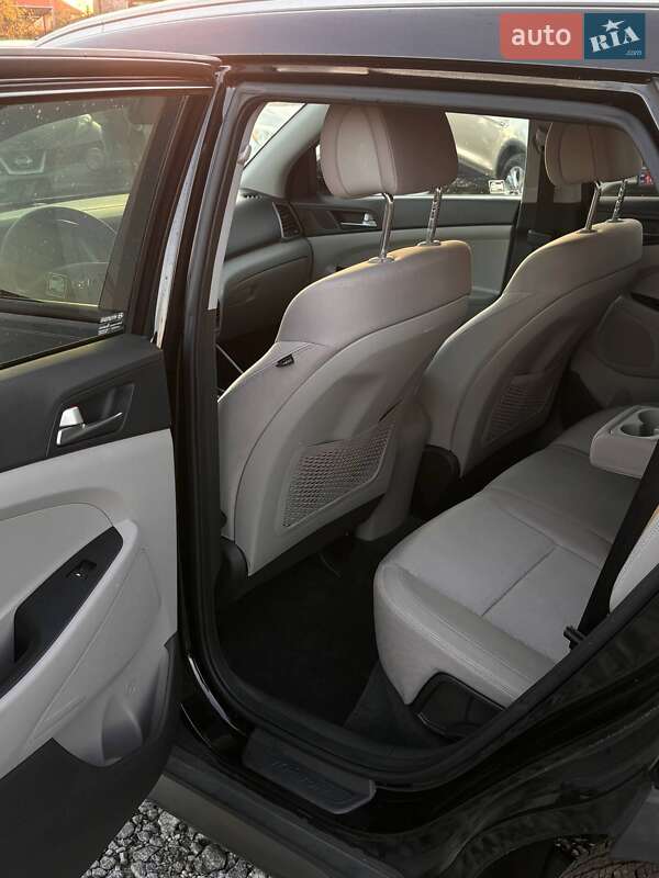 Внедорожник / Кроссовер Hyundai Tucson 2016 в Львове