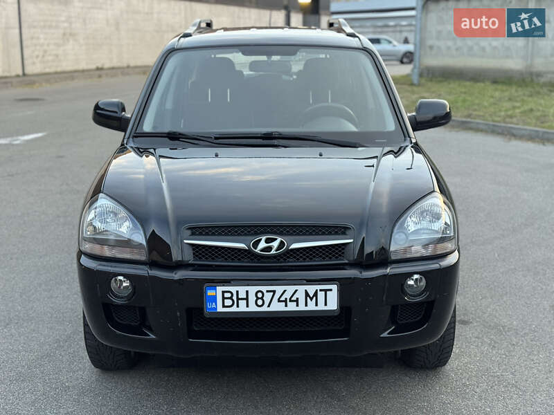 Позашляховик / Кросовер Hyundai Tucson 2009 в Києві