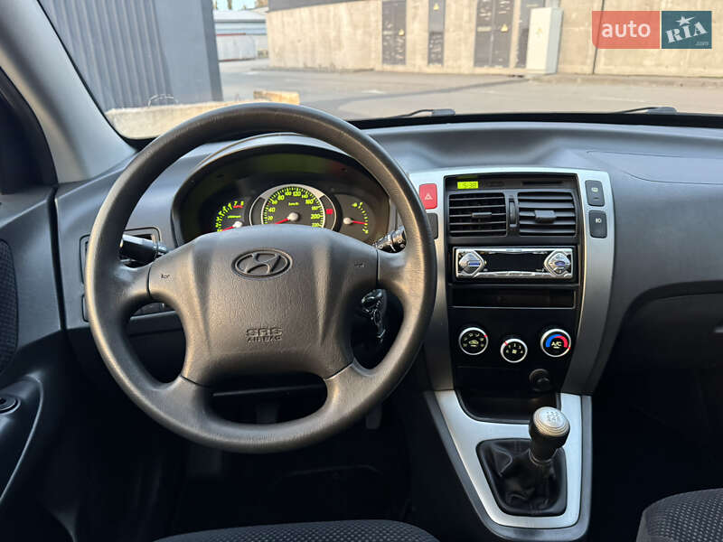 Позашляховик / Кросовер Hyundai Tucson 2009 в Києві