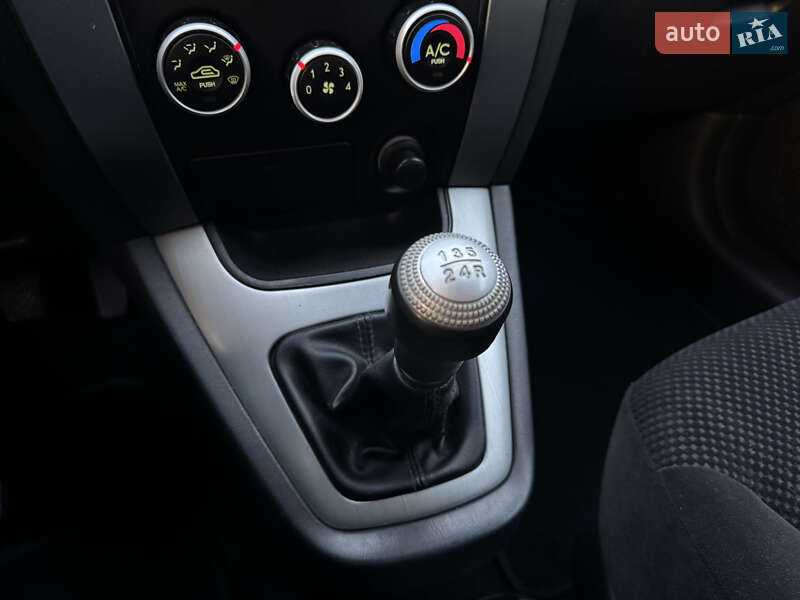 Позашляховик / Кросовер Hyundai Tucson 2009 в Києві