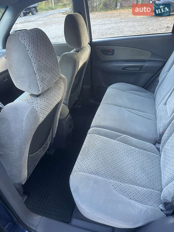 Внедорожник / Кроссовер Hyundai Tucson 2004 в Хмельнике