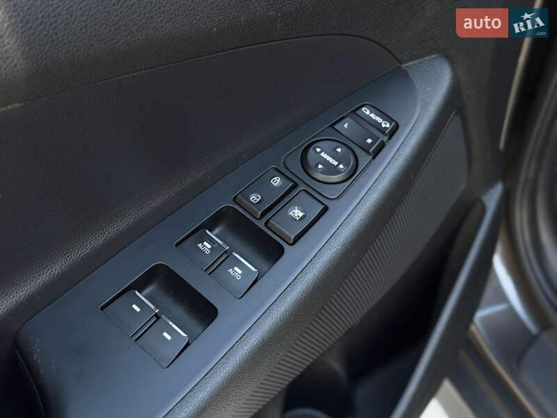 Внедорожник / Кроссовер Hyundai Tucson 2018 в Ивано-Франковске фото 16 Внедорожник / Кроссовер Hyundai Tucson 2018 в Ивано-Франковске