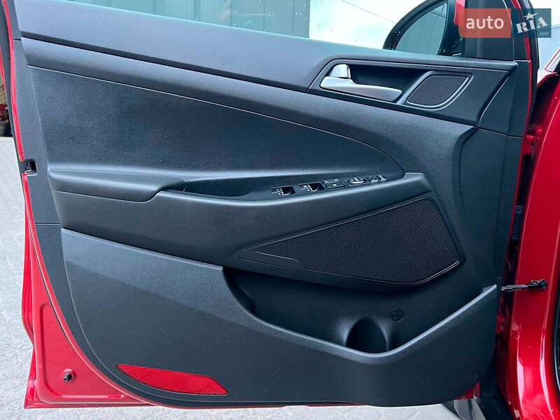 Внедорожник / Кроссовер Hyundai Tucson 2017 в Львове фото 16 Внедорожник / Кроссовер Hyundai Tucson 2017 в Львове