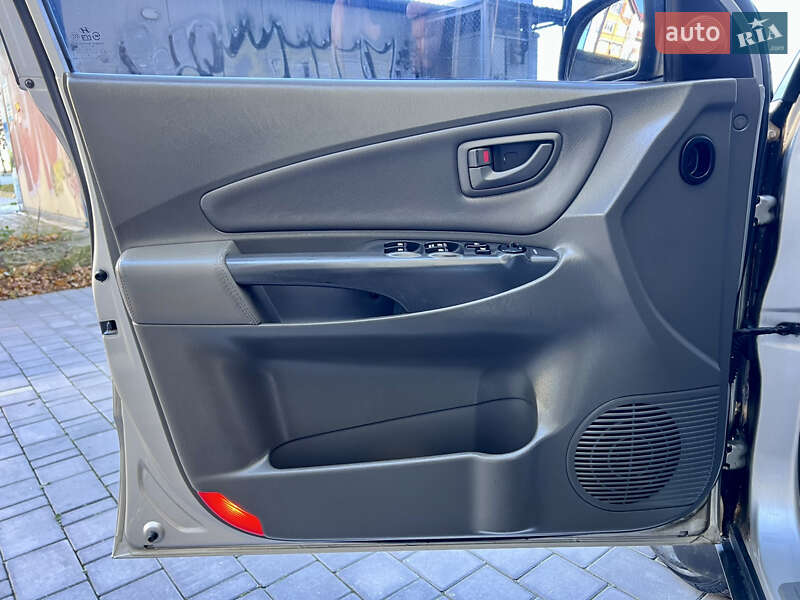 Внедорожник / Кроссовер Hyundai Tucson 2006 в Тернополе фото 37 Внедорожник / Кроссовер Hyundai Tucson 2006 в Тернополе