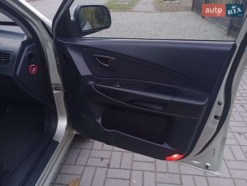 Внедорожник / Кроссовер Hyundai Tucson 2007 в Запорожье