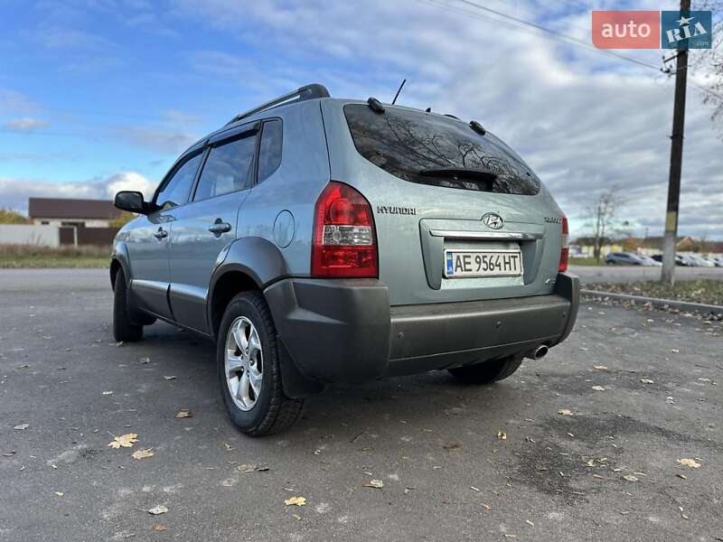 Внедорожник / Кроссовер Hyundai Tucson 2008 в Новой Водолаге