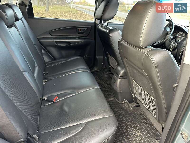 Внедорожник / Кроссовер Hyundai Tucson 2008 в Новой Водолаге