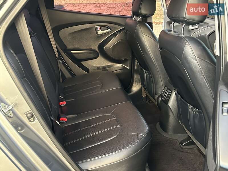 Позашляховик / Кросовер Hyundai Tucson 2014 в Тернополі