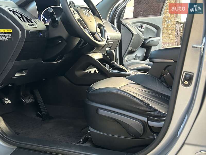 Позашляховик / Кросовер Hyundai Tucson 2014 в Тернополі