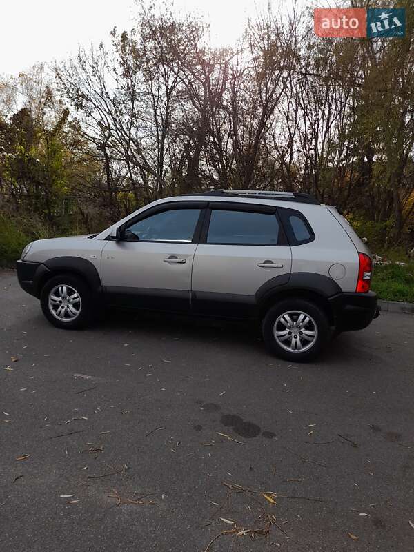 Позашляховик / Кросовер Hyundai Tucson 2007 в Борисполі