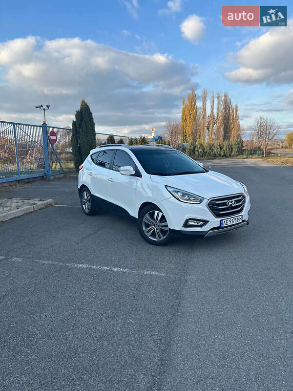 Внедорожник / Кроссовер Hyundai Tucson 2014 в Новомосковске фото 5 Внедорожник / Кроссовер Hyundai Tucson 2014 в Новомосковске