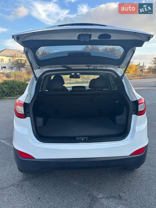 Внедорожник / Кроссовер Hyundai Tucson 2014 в Новомосковске фото 20 Внедорожник / Кроссовер Hyundai Tucson 2014 в Новомосковске