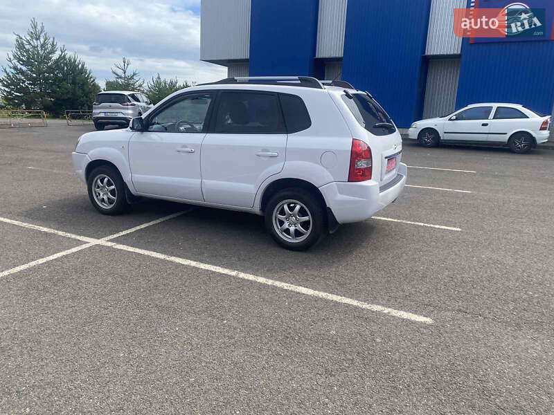 Позашляховик / Кросовер Hyundai Tucson 2009 в Ковелі