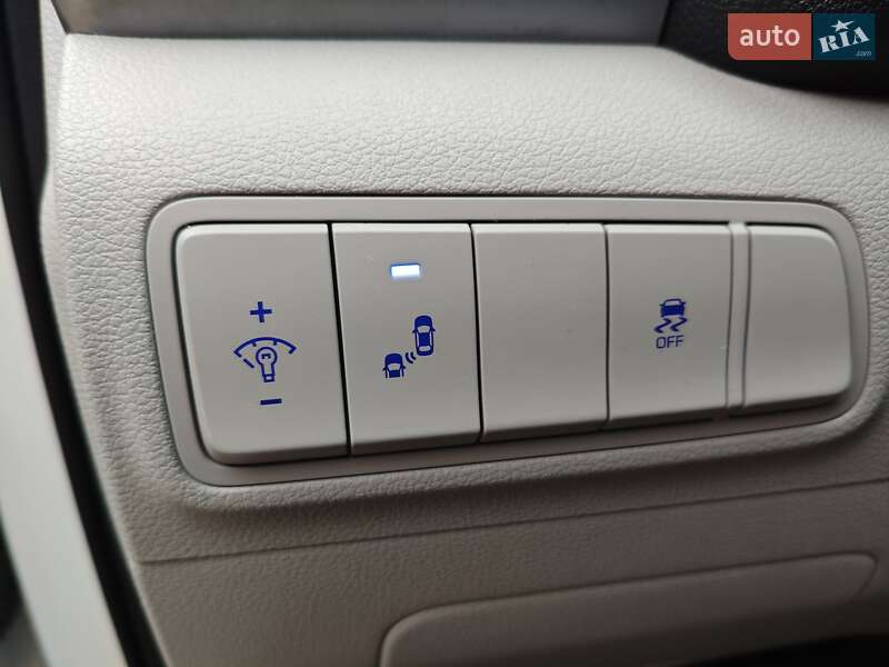 Внедорожник / Кроссовер Hyundai Tucson 2018 в Киеве фото 27 Внедорожник / Кроссовер Hyundai Tucson 2018 в Киеве