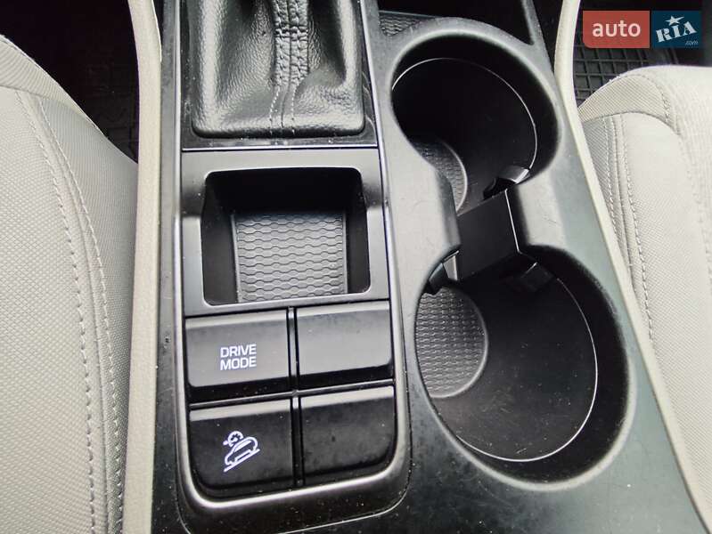 Внедорожник / Кроссовер Hyundai Tucson 2018 в Киеве фото 29 Внедорожник / Кроссовер Hyundai Tucson 2018 в Киеве