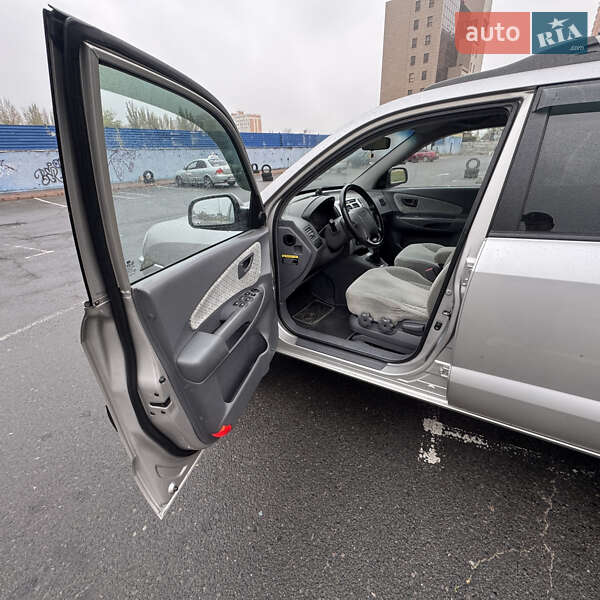 Внедорожник / Кроссовер Hyundai Tucson 2005 в Одессе