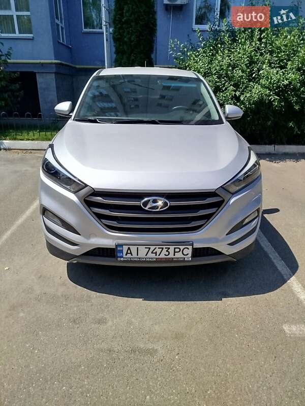 Позашляховик / Кросовер Hyundai Tucson 2016 в Києві