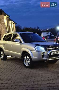 Внедорожник / Кроссовер Hyundai Tucson 2009 в Черновцах