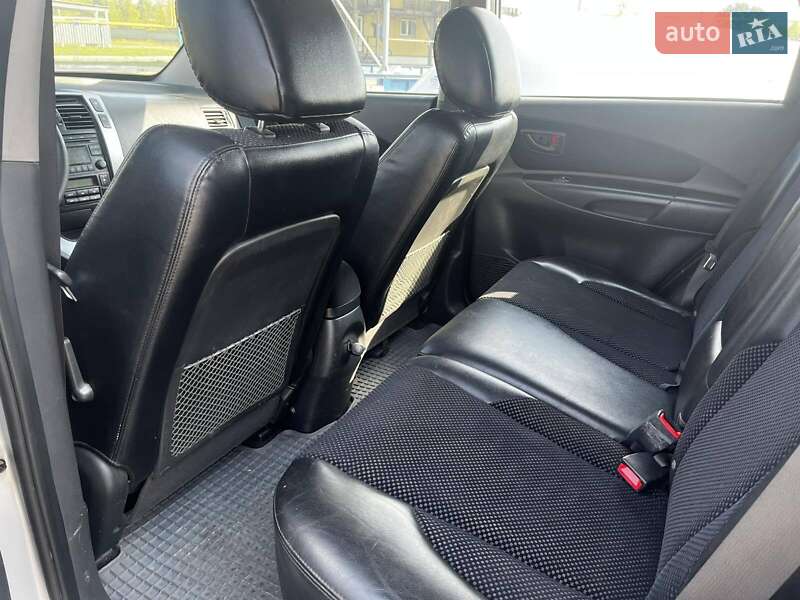 Позашляховик / Кросовер Hyundai Tucson 2011 в Радивиліві фото 10 Позашляховик / Кросовер Hyundai Tucson 2011 в Радивиліві