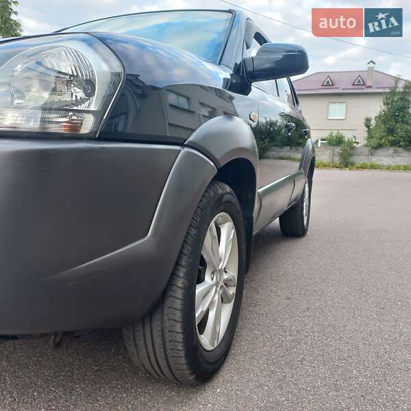 Позашляховик / Кросовер Hyundai Tucson 2008 в Козелеці