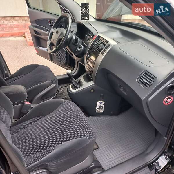 Позашляховик / Кросовер Hyundai Tucson 2008 в Козелеці